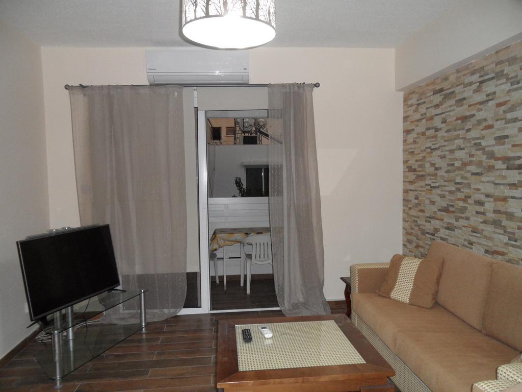 Sunshine Apts, Two Bedroom , Free Internet, No 3 Ayia Napa Exteriér fotografie