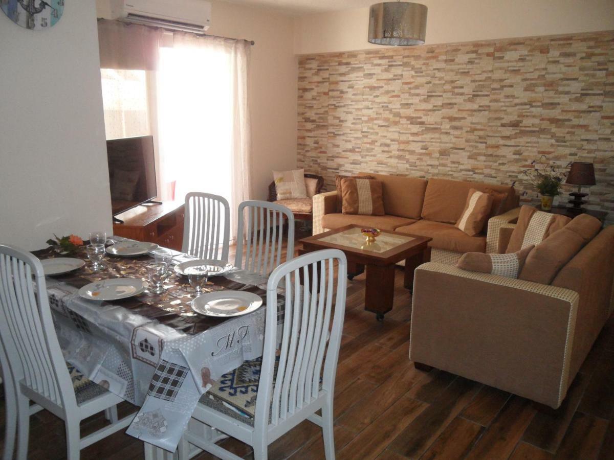 Sunshine Apts, Two Bedroom , Free Internet, No 3 Ayia Napa Exteriér fotografie