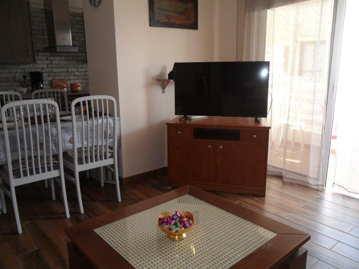 Sunshine Apts, Two Bedroom , Free Internet, No 3 Ayia Napa Exteriér fotografie